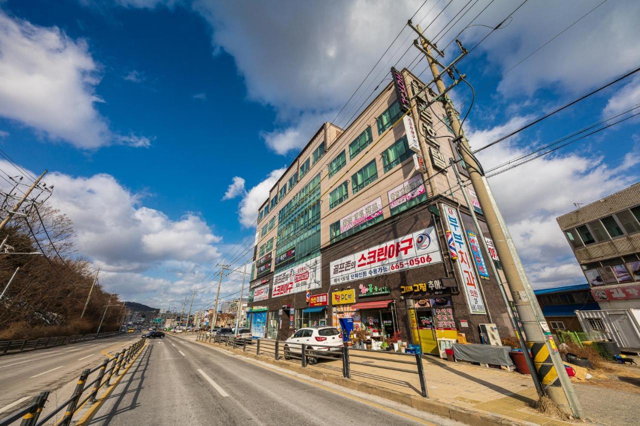 Golden Business Hotel Seosan Extérieur photo